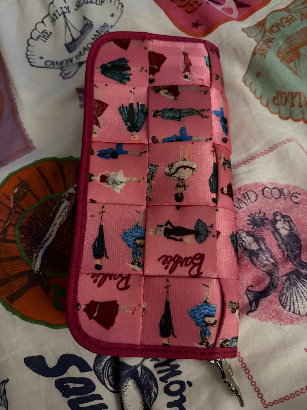 Harveys seatbelt Barbie pink wallet